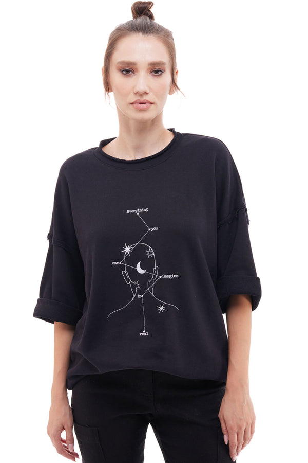 Qreator Embroidered T-shirt